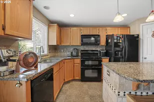 228 E 17th Pl, La Center, WA 98629 - Photo 13
