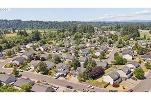 228 E 17th Pl, La Center, WA 98629 - Photo 35