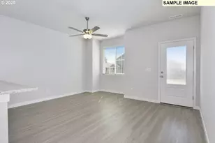 1281 Parkside Ave, Woodburn, OR 97071 - Photo 3