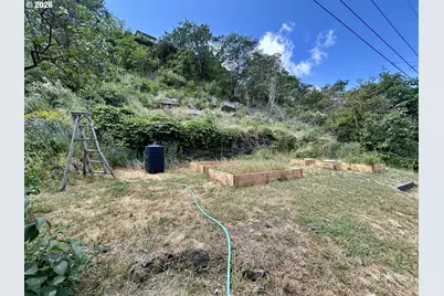 506 E 4th St, The Dalles, OR 97058 - Photo 17