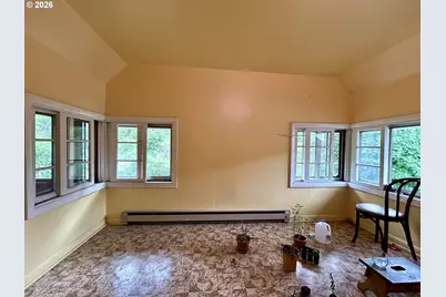 506 E 4th St, The Dalles, OR 97058 - Photo 11