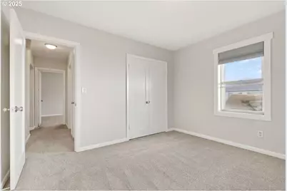 8618 St Helens Ave, Vancouver, WA 98664 - Photo 13