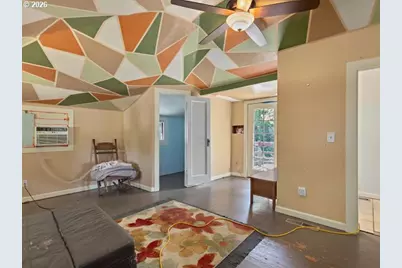 817 NW Earl Ave, Gresham, OR 97030 - Photo 15