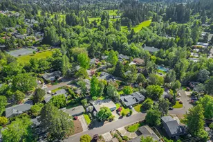 8835 SW Oak Ln, Portland, OR 97223 - Photo 43