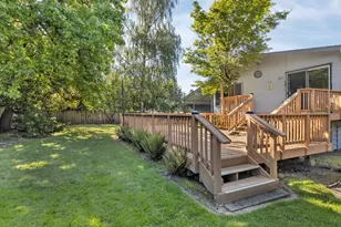 8835 SW Oak Ln, Portland, OR 97223 - Photo 7