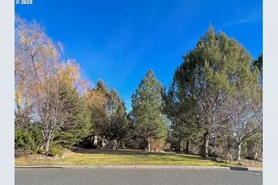 3162 NW Craftsman Dr, Bend, OR 97703 - Photo 5