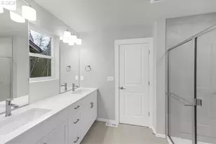 415 SW 32nd St, Battle Ground, WA 98604 - Photo 7