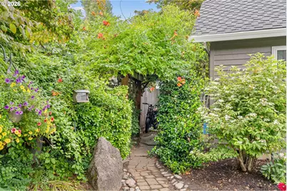 5386 SW Joshua St, Tualatin, OR 97062 - Photo 41