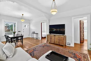 308 W 35th St, Vancouver, WA 98660 - Photo 9