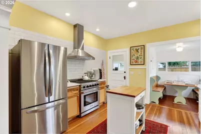 308 W 35th St, Vancouver, WA 98660 - Photo 11