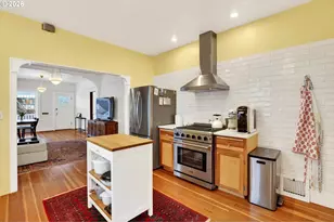 308 W 35th St, Vancouver, WA 98660 - Photo 13