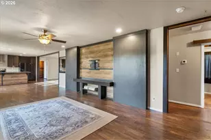 1033 Camelot Dr, Salem, OR 97306 - Photo 35