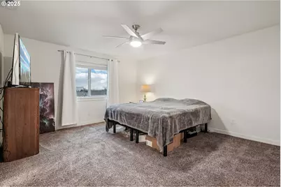 1121 N Auburn Pl, Ridgefield, WA 98642 - Photo 15