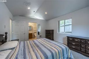 903 Chickses Dr, Coos Bay, OR 97420 - Photo 21