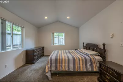 903 Chickses Dr, Coos Bay, OR 97420 - Photo 23