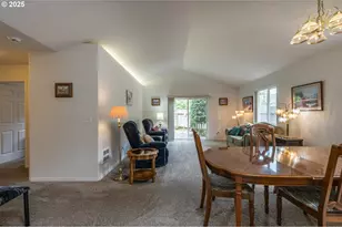 903 Chickses Dr, Coos Bay, OR 97420 - Photo 11