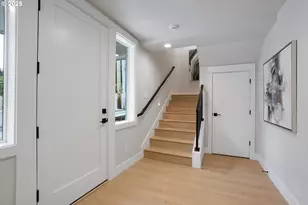 6012 SW 18th Ave, Portland, OR 97239 - Photo 3