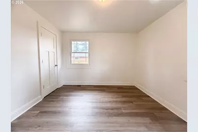 11650 NE Glisan St, Portland, OR 97220 - Photo 11