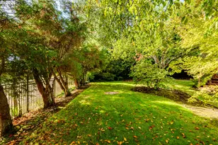 1244 Courtney Pl, Eugene, OR 97405 - Photo 41