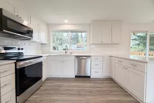 2409 SE Higgins Dr, Vancouver, WA 98683 - Photo 9