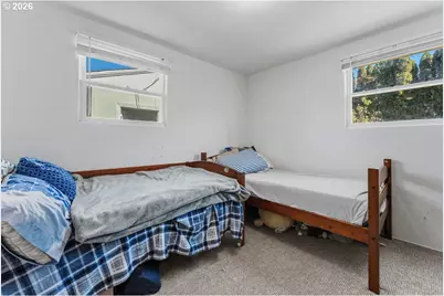 301 E 2nd St, Canby, OR 97013 - Photo 15