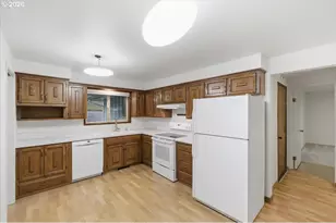 2225 NW Estaview Cir, Corvallis, OR 97330 - Photo 17