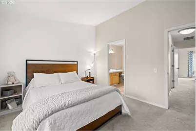 232 NE 76th Ave, Hillsboro, OR 97124 - Photo 19