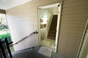 3317 SE 122nd Ave SE, Portland, OR 97236 - Photo 5