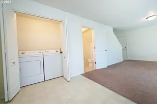 3317 SE 122nd Ave SE, Portland, OR 97236 - Photo 9