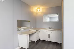 11624 SW Royal Villa Dr, Portland, OR 97224 - Photo 29