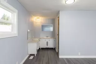 11624 SW Royal Villa Dr, Portland, OR 97224 - Photo 31