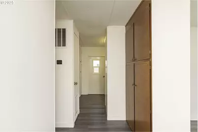 11624 SW Royal Villa Dr, Portland, OR 97224 - Photo 25