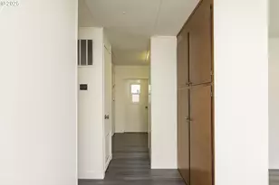 11624 SW Royal Villa Dr, Portland, OR 97224 - Photo 25