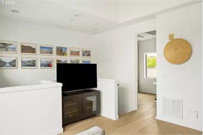 1636 NW Riverscape St, Portland, OR 97209 - Photo 33