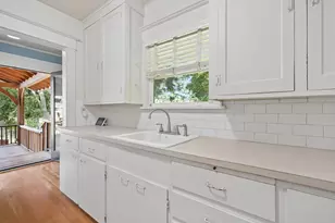 205 NW 12th St, Gresham, OR 97030 - Photo 13