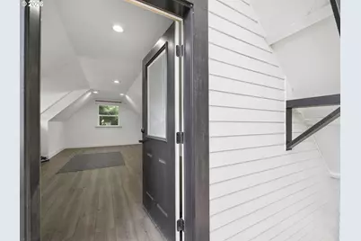 205 NW 12th St, Gresham, OR 97030 - Photo 31