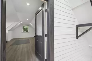 205 NW 12th St, Gresham, OR 97030 - Photo 31