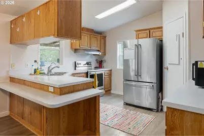 78188 Layng Rd, Cottage Grove, OR 97424 - Photo 9