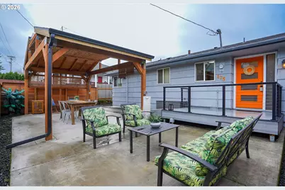 175 S 1st St, Kalama, WA 98625 - Photo 5