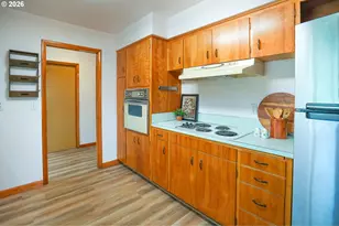 175 S 1st St, Kalama, WA 98625 - Photo 13