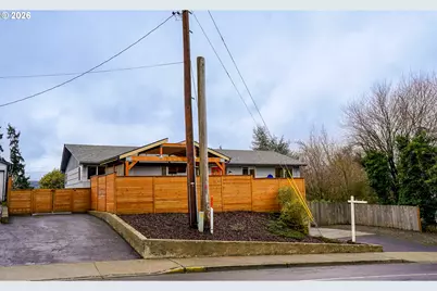 175 S 1st St, Kalama, WA 98625 - Photo 3