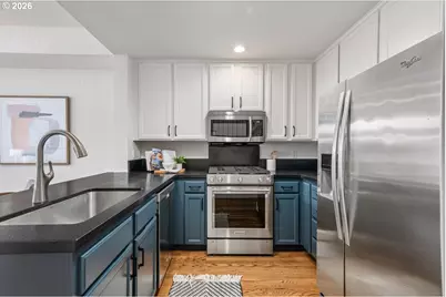 2349 NW Overton St, Portland, OR 97210 - Photo 9