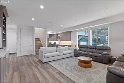 813 SW 9th St, Lincoln City, OR 97367 - Photo 37