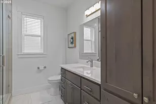 813 SW 9th St, Lincoln City, OR 97367 - Photo 43