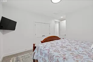 813 SW 9th St, Lincoln City, OR 97367 - Photo 17