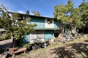 1122 SE Hawthorne Dr, Roseburg, OR 97470 - Photo 23