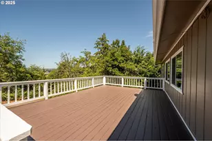 63491 2nd Street Loop, Coos Bay, OR 97420 - Photo 9