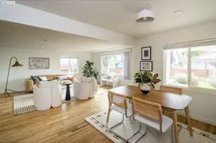 6135 SE Lambert St, Portland, OR 97206 - Photo 9