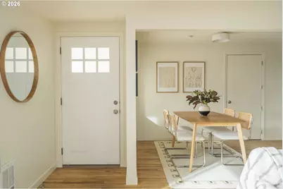 6135 SE Lambert St, Portland, OR 97206 - Photo 5