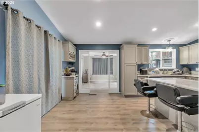 3338 SE 156th Ave, Portland, OR 97236 - Photo 9